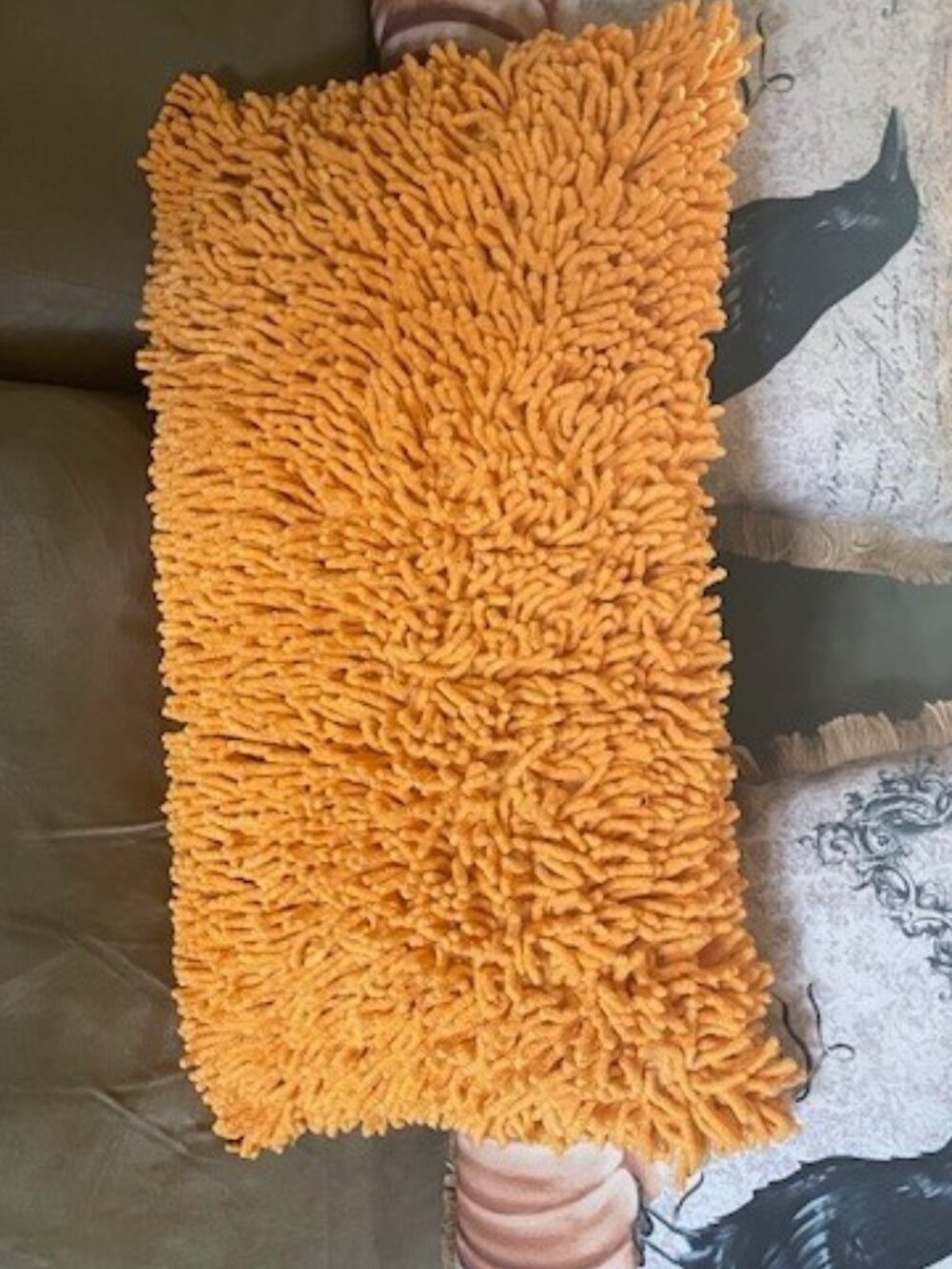 FALL HALLOWEEN DECOR INDOOR ORANGE TUFTED SHAG LOOPED PILLOW 28" X 18" Preowned